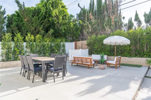 10111 Oso Avenue, Chatsworth, CA 91311