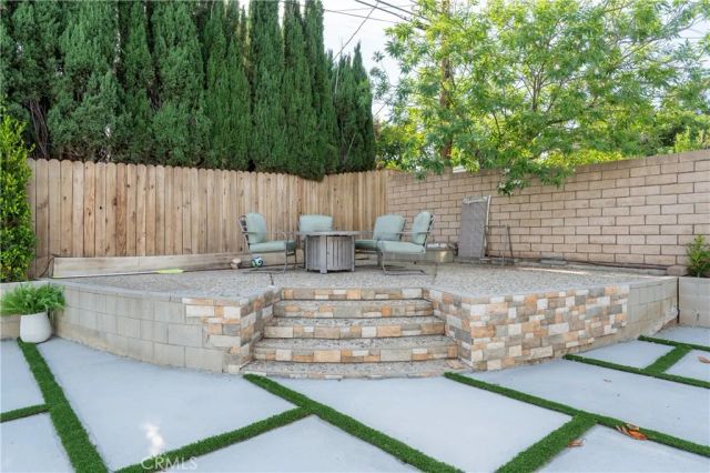 10111 Oso Avenue, Chatsworth, CA 91311