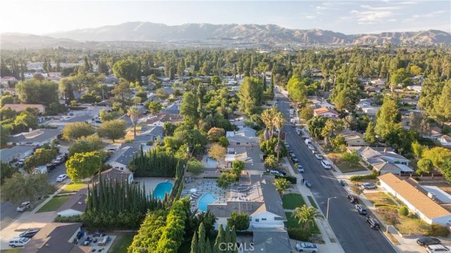 10111 Oso Avenue, Chatsworth, CA 91311