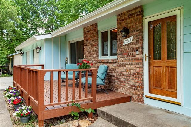 133 Dockside Circle, Lake Tapawingo, MO 64015