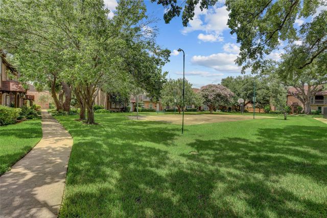 2253 Triway Lane 0234, Houston, TX 77043