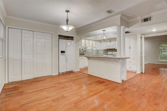 2253 Triway Lane 0234, Houston, TX 77043