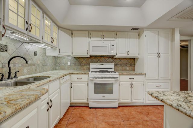 2253 Triway Lane 0234, Houston, TX 77043