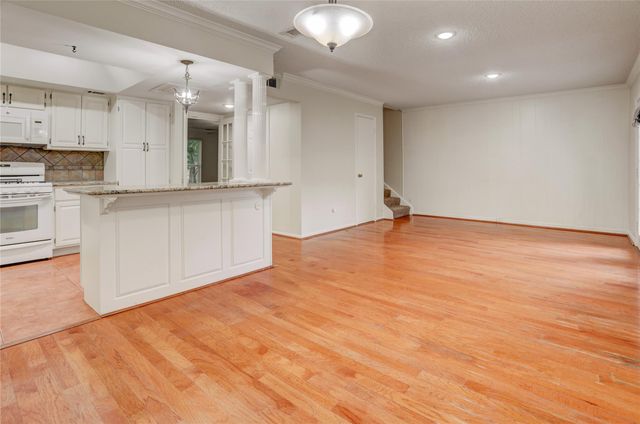 2253 Triway Lane 0234, Houston, TX 77043