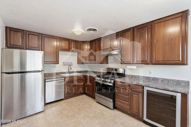 3801 N 4th Avenue, Tucson, AZ 85705