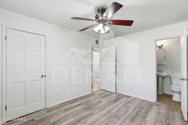3801 N 4th Avenue, Tucson, AZ 85705