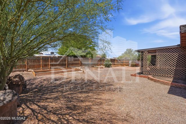 3801 N 4th Avenue, Tucson, AZ 85705