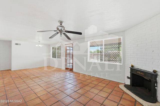 3801 N 4th Avenue, Tucson, AZ 85705