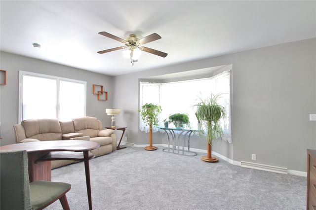 800 Walnut Street, Waukee, IA 50263