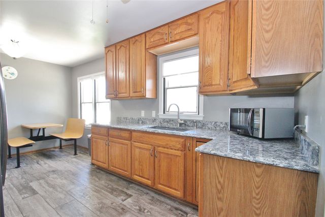 800 Walnut Street, Waukee, IA 50263