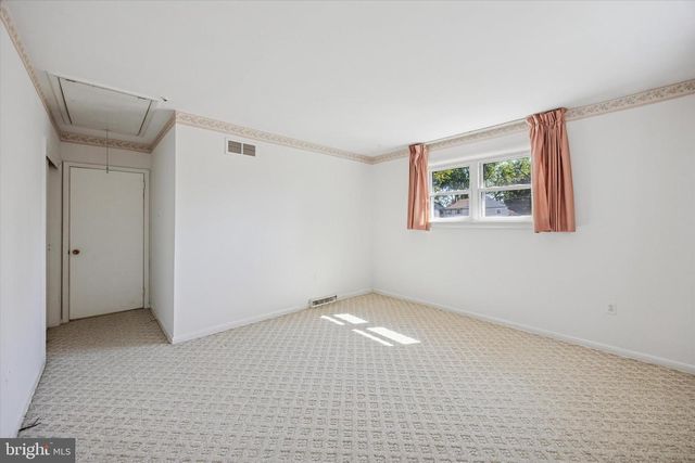868 ASTER RD, Warminster, PA 18974