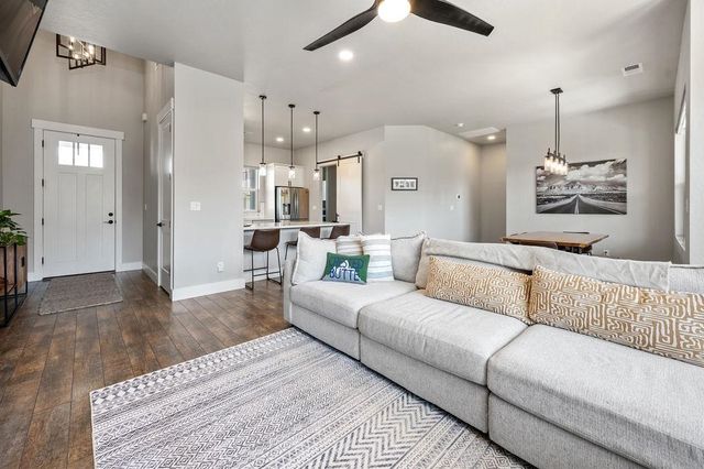 814 RED APPLE ROAD, Grand Junction, CO 81505