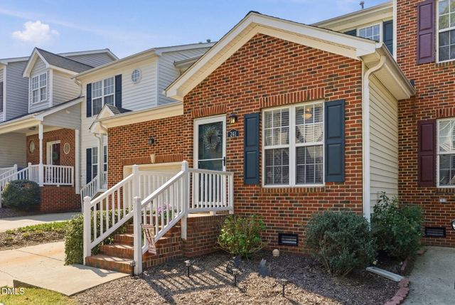 241 Grand Pointe Drive 404, Garner, NC 27529