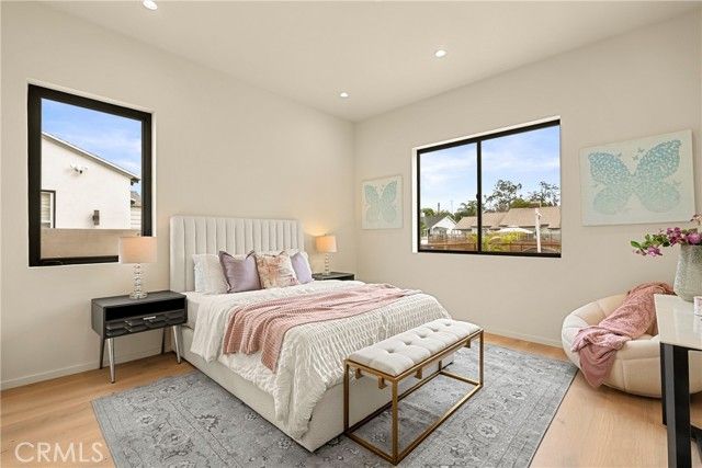 5525 Carpenter Avenue, Valley Village, CA 91607