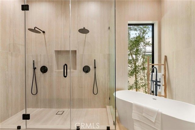 5525 Carpenter Avenue, Valley Village, CA 91607