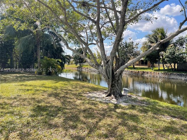2029 NW 46th Ave E106, Lauderhill, FL 33313