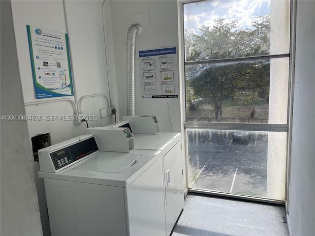 2029 NW 46th Ave E106, Lauderhill, FL 33313