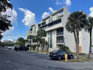 2029 NW 46th Ave E106, Lauderhill, FL 33313