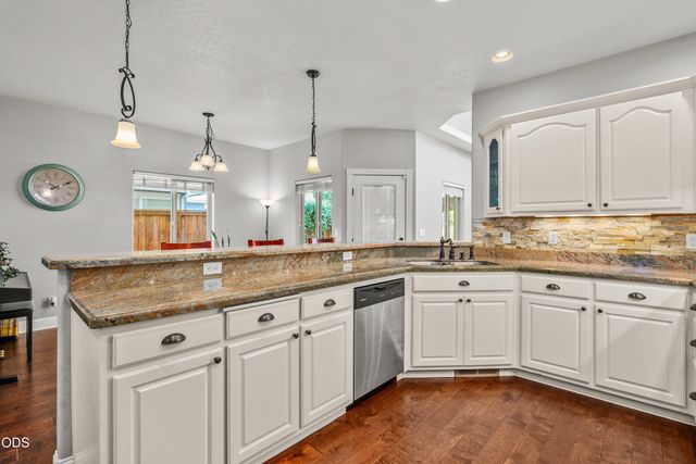 1981 Bluegrass Drive, Central Point, OR 97502