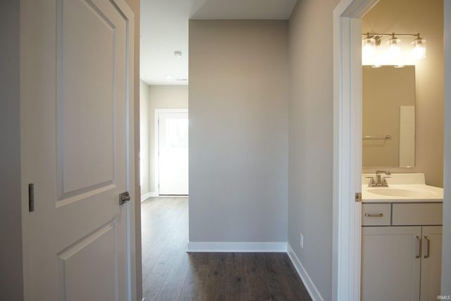 5134 Goldfinch Cove, Evansville, IN 47725