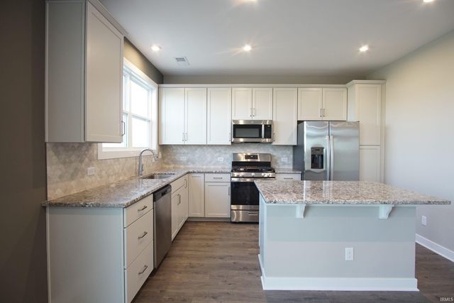 5134 Goldfinch Cove, Evansville, IN 47725
