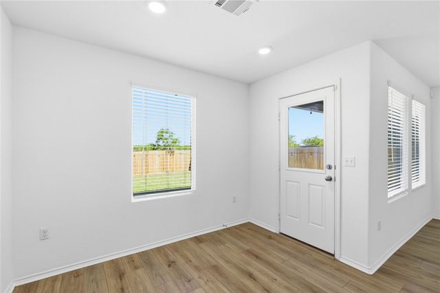 7208 Sparkling Light DR B, Del Valle, TX 78617