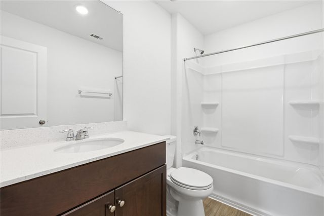7208 Sparkling Light DR B, Del Valle, TX 78617