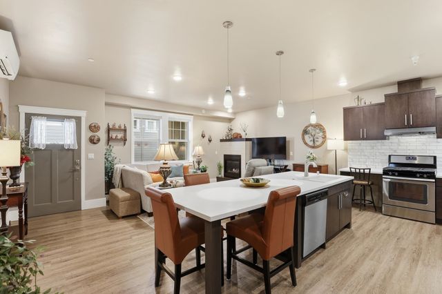 24493 E Pinnacle Ct, Liberty Lake, WA 99019