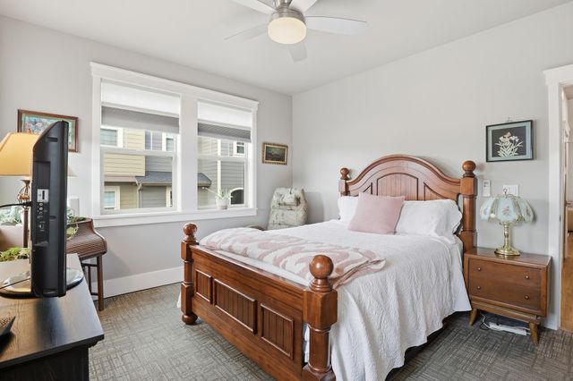 24493 E Pinnacle Ct, Liberty Lake, WA 99019