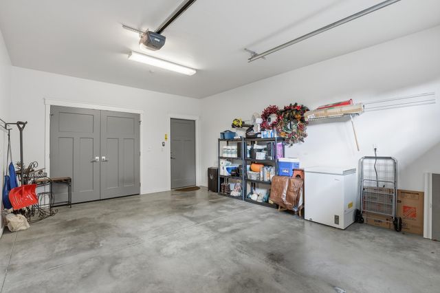 24493 E Pinnacle Ct, Liberty Lake, WA 99019