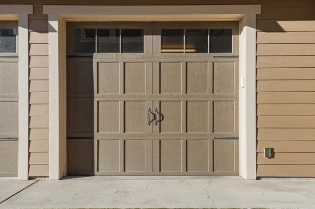 24493 E Pinnacle Ct, Liberty Lake, WA 99019