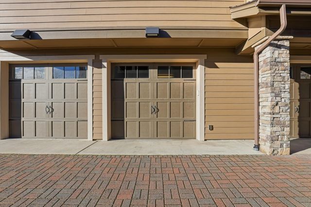 24493 E Pinnacle Ct, Liberty Lake, WA 99019