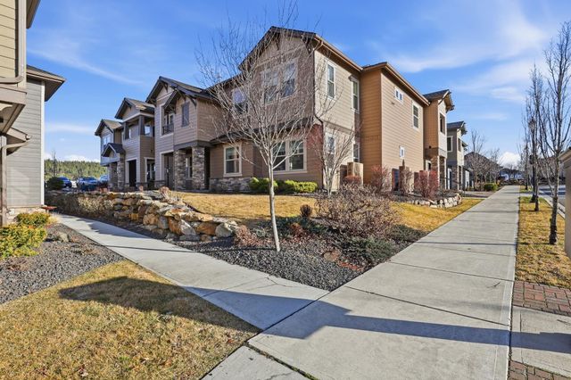 24493 E Pinnacle Ct, Liberty Lake, WA 99019