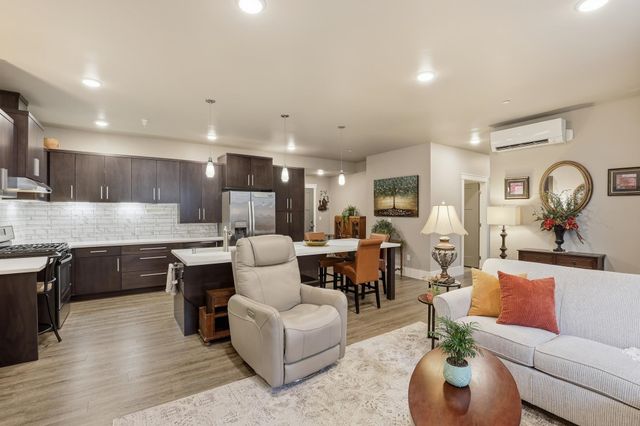 24493 E Pinnacle Ct, Liberty Lake, WA 99019