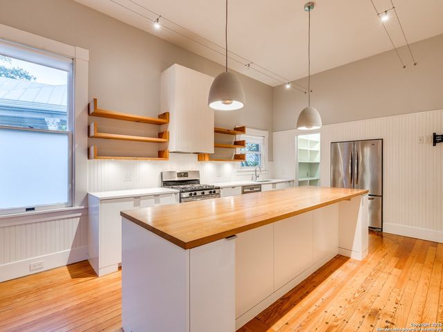 302 Cedar, San Antonio, TX 78210