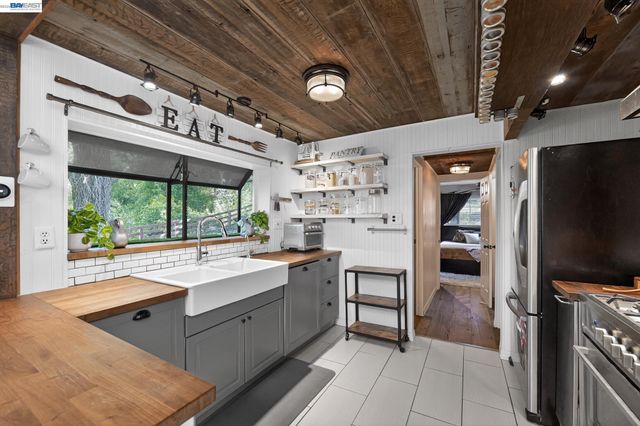 2989 Singalong Way, Sunol, CA 94586