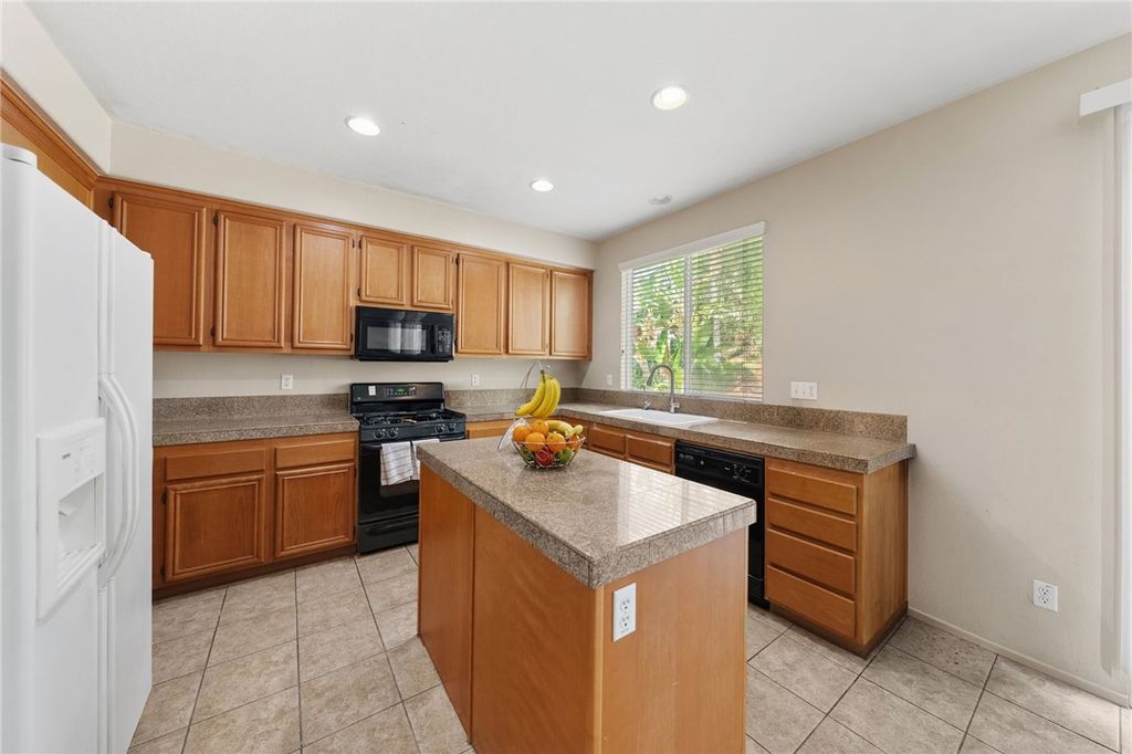 31317 Corderro Ln, Menifee, CA 92584 — photo 2