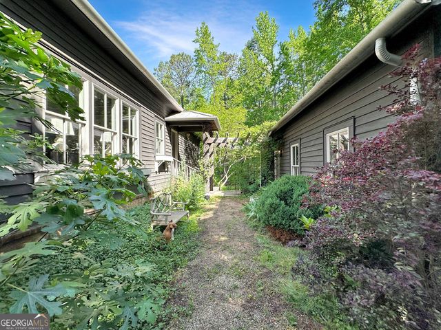 500 Augusta Lane, Chattahoochee Hills, GA 30268