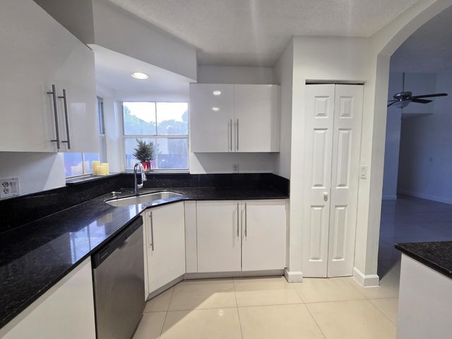 533 NW 47TH Avenue, Coconut Creek, FL 33063