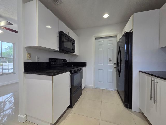 533 NW 47TH Avenue, Coconut Creek, FL 33063