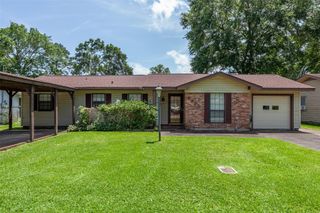 9385 Shepherd Drive, Beaumont, TX 77707