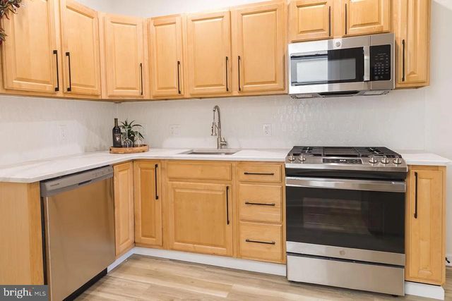 4648 SILVERWOOD ST, Philadelphia, PA 19128