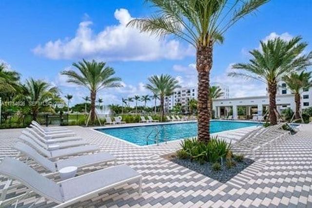 10985 SW 107th Street 211, Miami, FL 33176