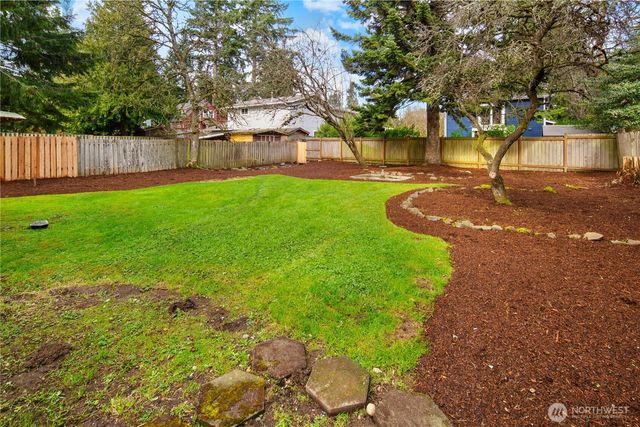 1828 NE 171st Street, Shoreline, WA 98155