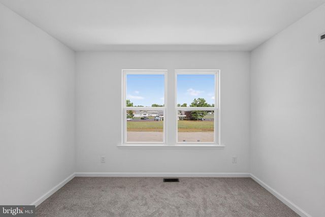 51 CHAUCER CT, Levittown, PA 19057