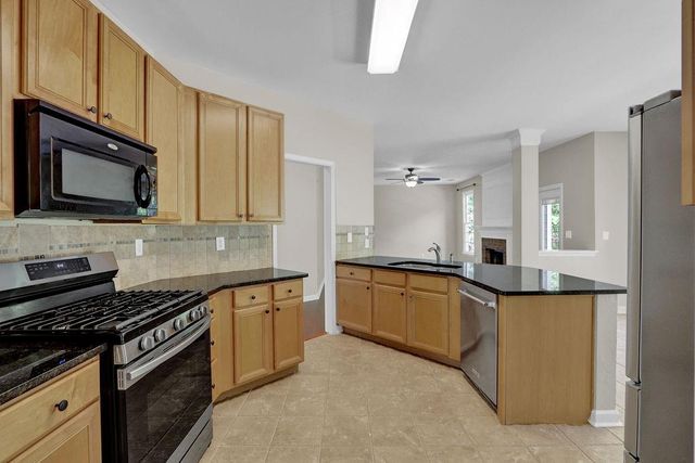 9815 Settlers Lane, Gainesville, GA 30506