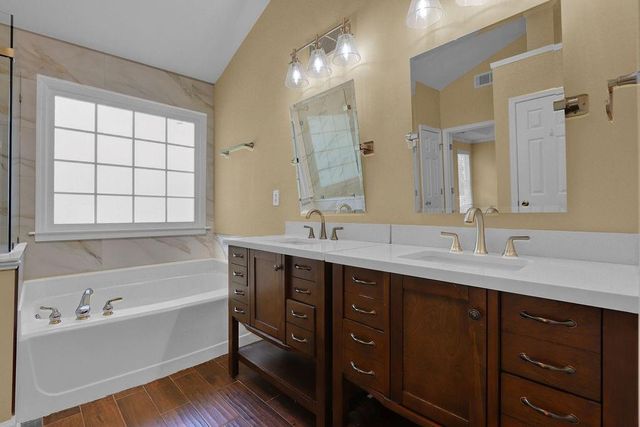 9815 Settlers Lane, Gainesville, GA 30506