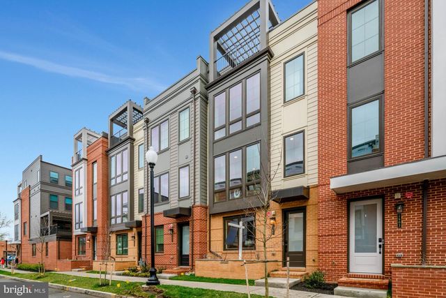 2605 FALL LINE ST, Alexandria, VA 22301