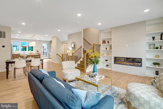 2605 FALL LINE ST, Alexandria, VA 22301