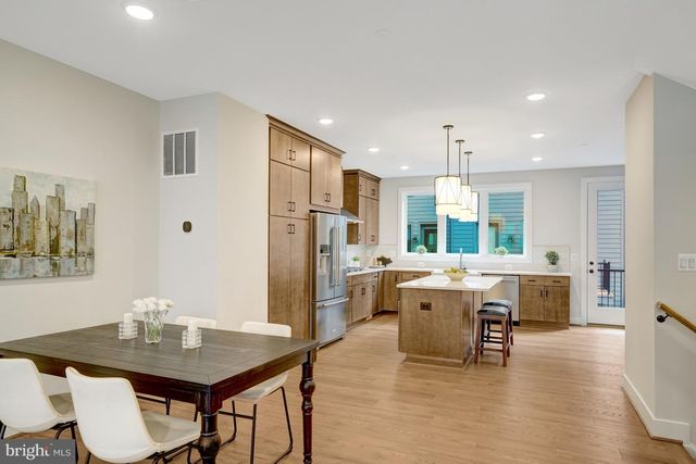 2605 FALL LINE ST, Alexandria, VA 22301